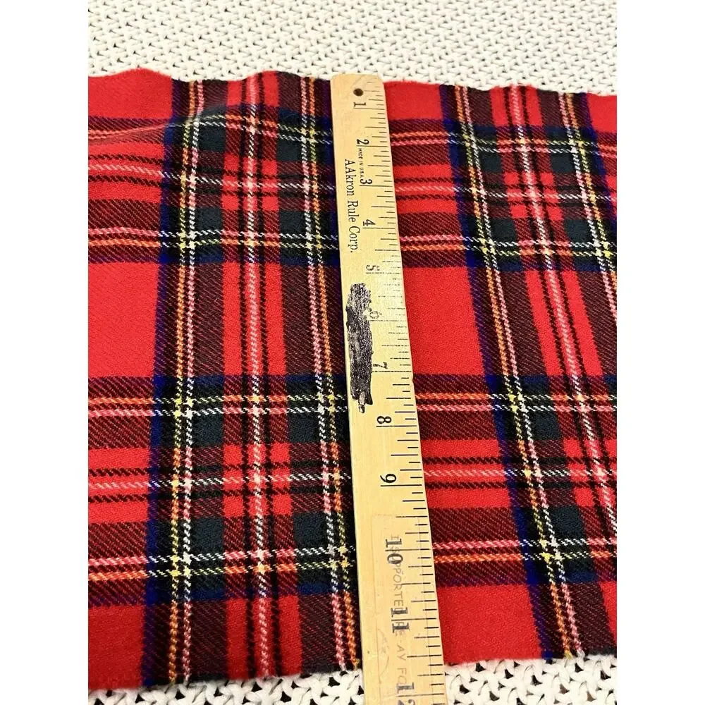French Collection 100% Lambswool Tartan scarf Plaid Red classic